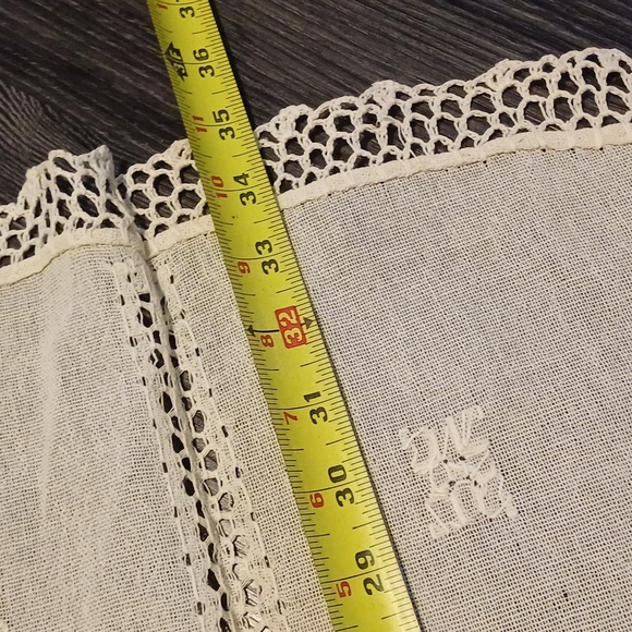 🔥🔥🔥Vintage small round tablecloth 35" diameter - Picture 5 of 8